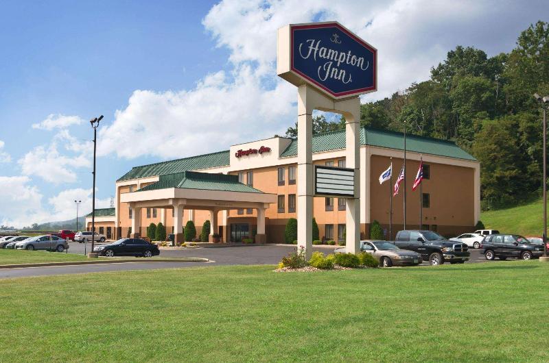 Hampton Inn Newcomerstown Exterior photo
